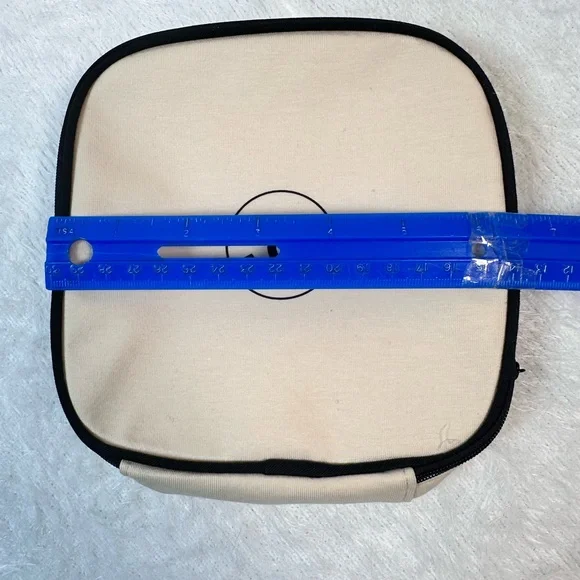 CHANEL Makeup Cosmetic Bag 🤍 - Picture 3 of 6